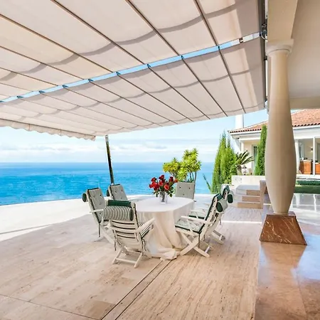 Sleeps 10 Pool Air Con Wifi *