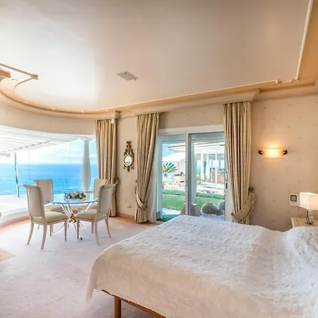 Sleeps 10 Pool Air Con Wifi La Corujera